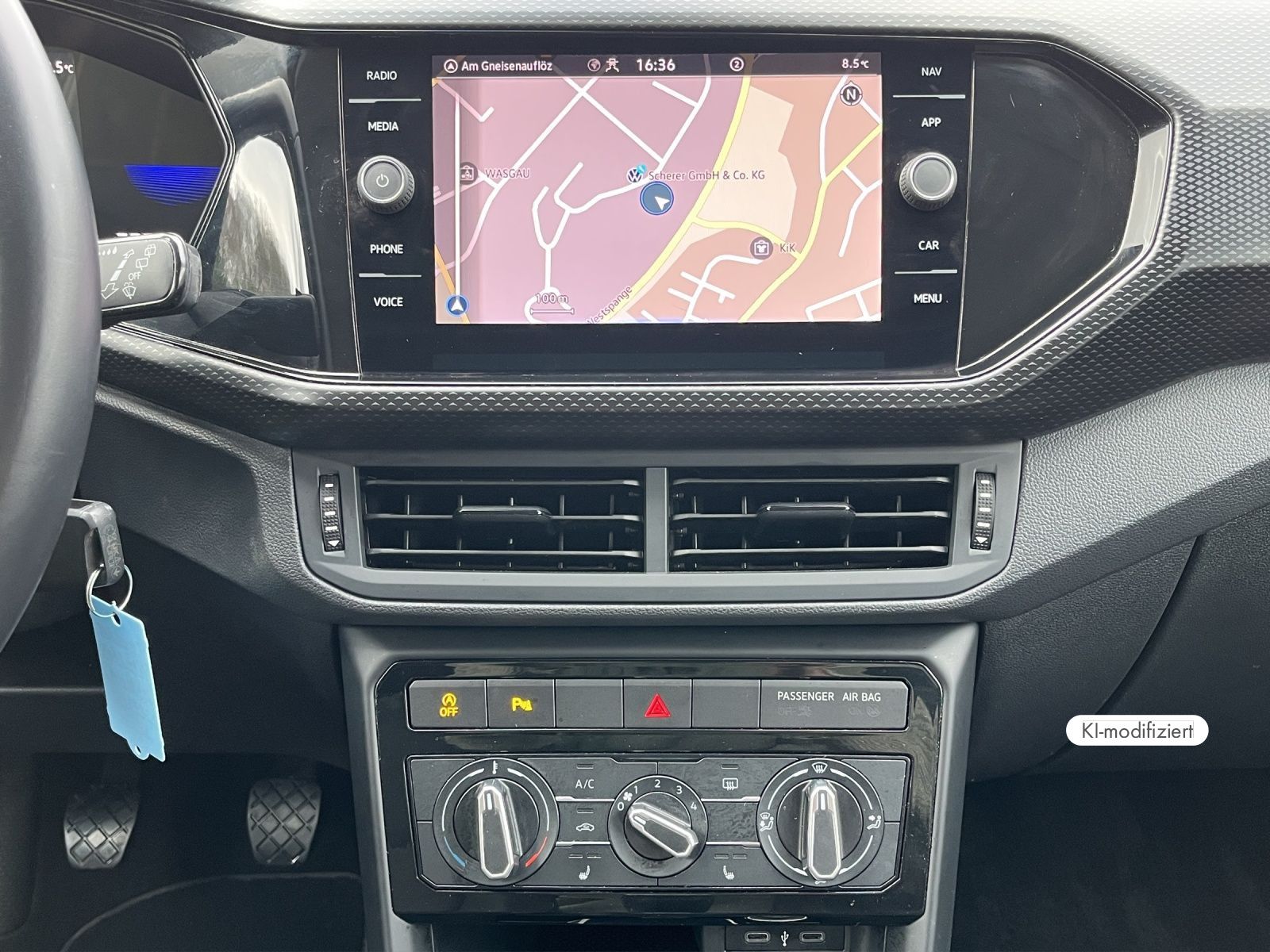 Volkswagen T-Cross - Bild 12