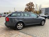 Skoda Octavia Combi 1.6 Team Edition - Skoda Octavia aus 2008: Kombi