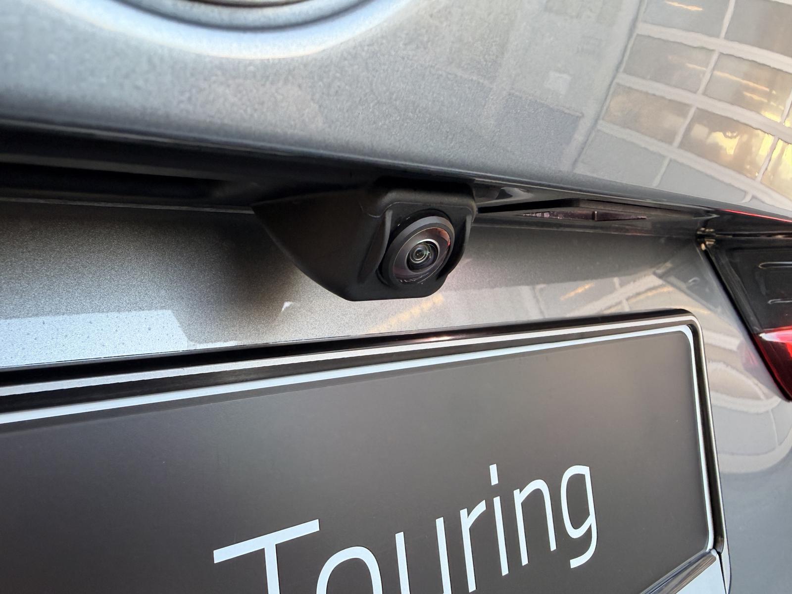 BMW 318d Touring AHK ACC HiFi Adapt LED Innovation S