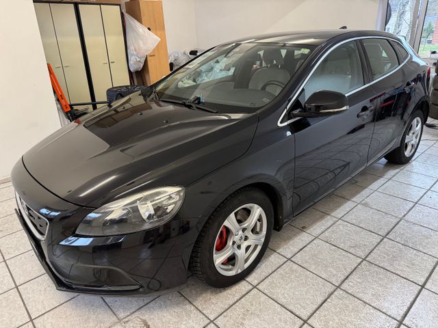 Volvo V40 Momentum