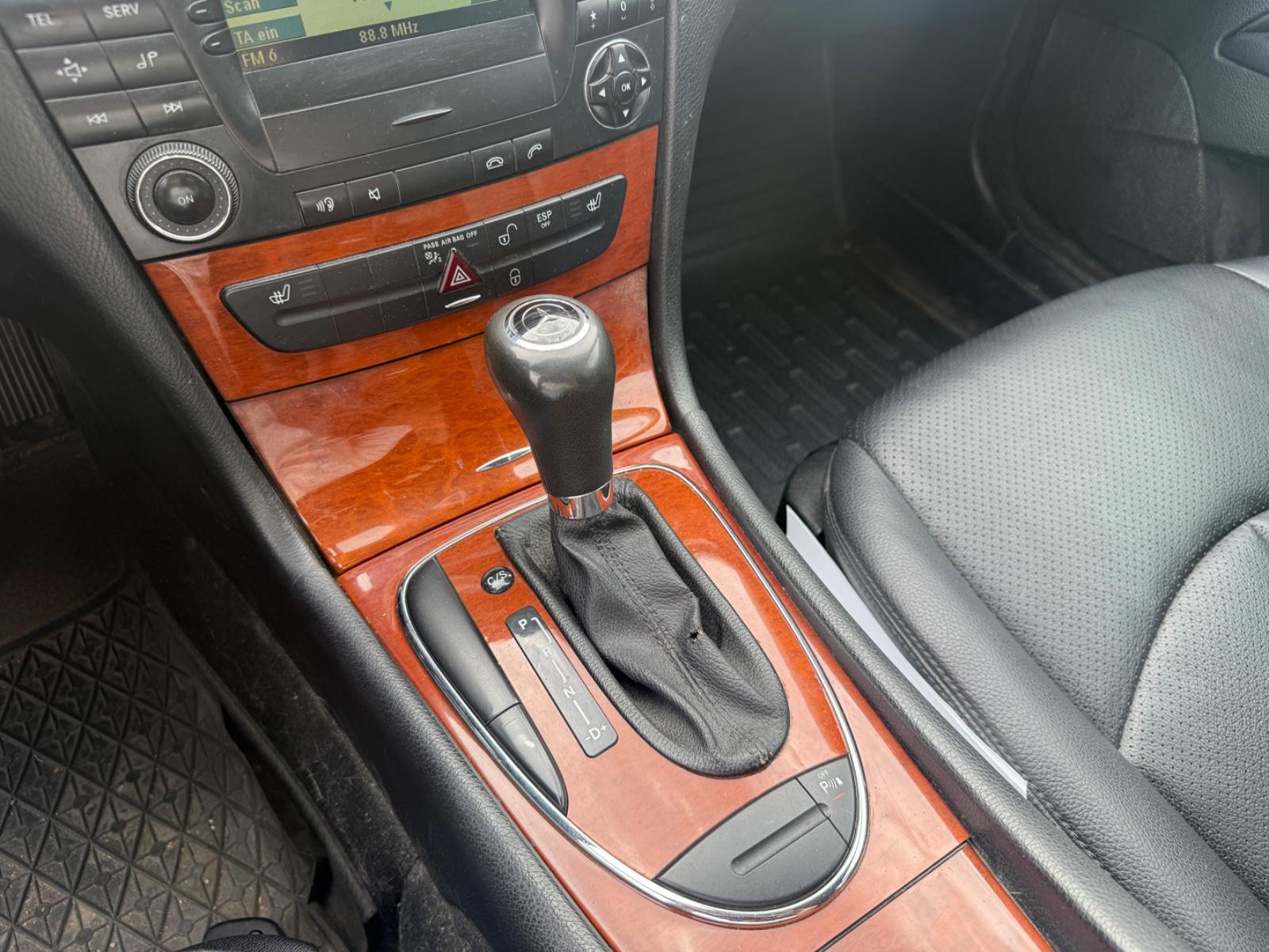 Mercedes-Benz E 220 CDI T-Modell*TAXI*1HAND*AUTOMATIK*LEDER