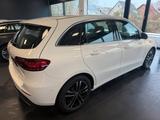 Mercedes-Benz B 200 PROGRESSIVE ADVANCED AHK VOLLDIGI LEDNavi - Mercedes-Benz B 200 Jahreswagen