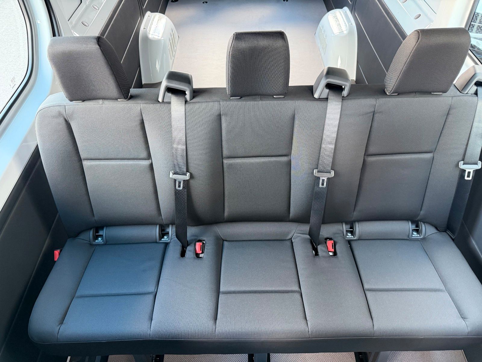 Fahrzeugabbildung Mercedes-Benz Sprinter 317 CDI Mixto/DoKa Standheizung