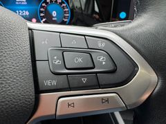 Fahrzeugabbildung Volkswagen Golf VIII Lim. Life LED Navi Sitzh Massage ACC