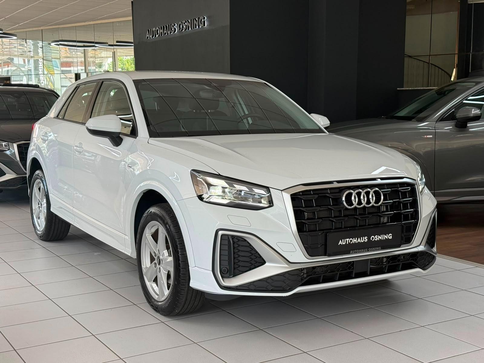 Audi Q2 35 TFSI S-LINE KAMERA MATRIX KEYLESS ACC