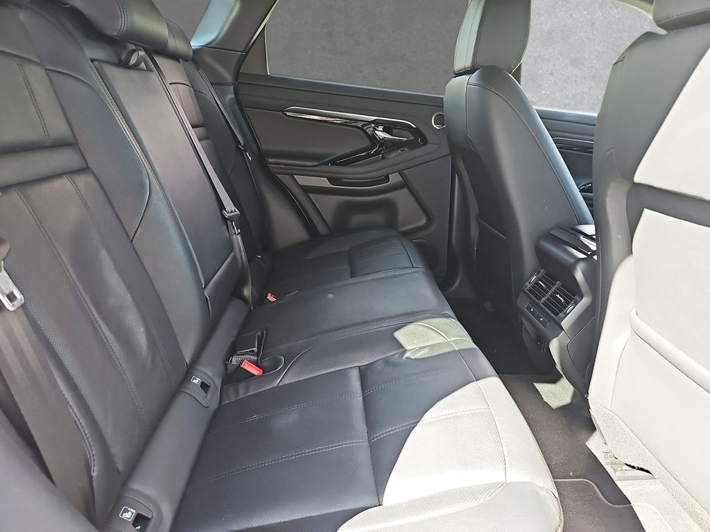 Land Rover Range Rover Evoque P300e AWD R-Dynamic SE