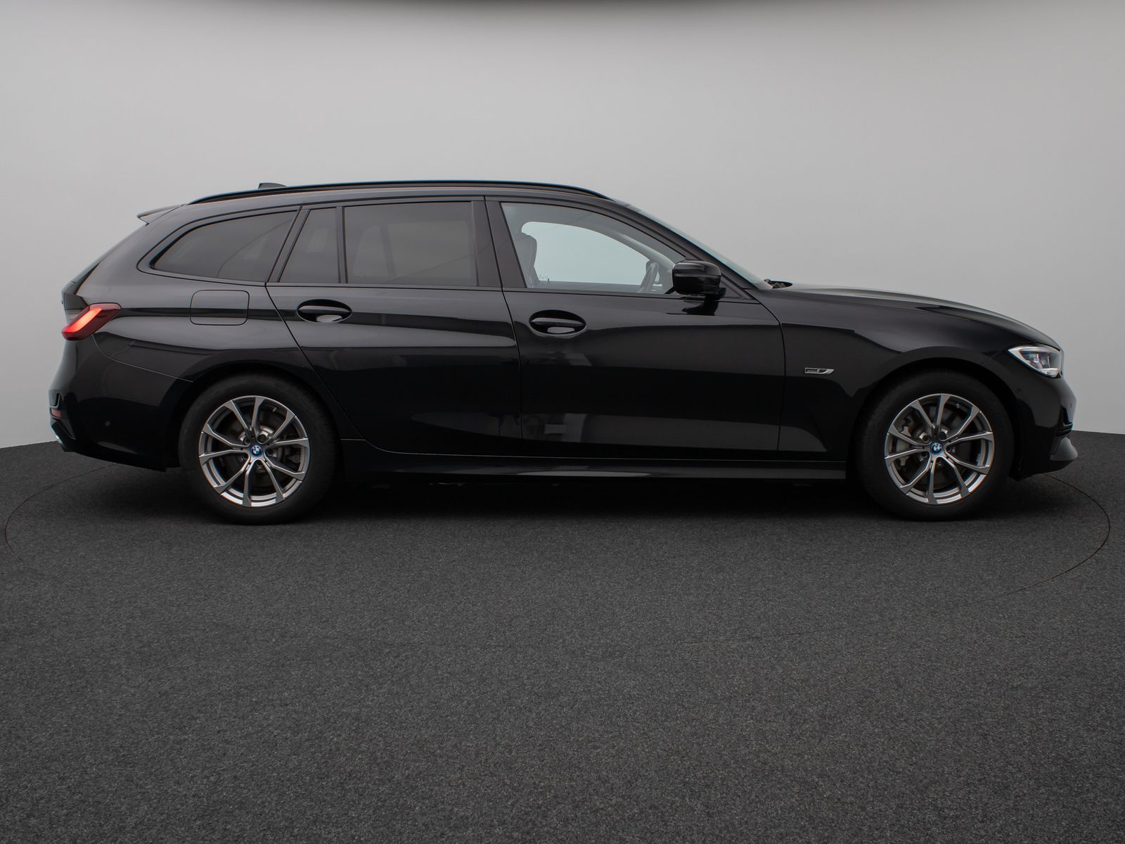 Fahrzeugabbildung BMW 330e xD Sport Line Kamera Laser HUD DAB HiFi AHK