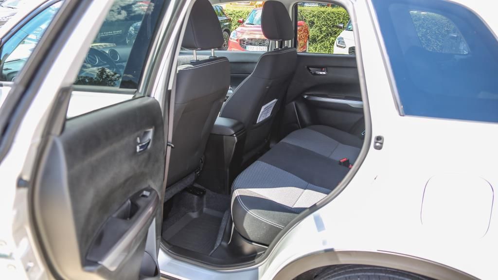 Autohaus Franke & Ebert - Suzuki VITARA 1.4 COMFORT ALLGRIP LED+NAVI+SHZ - Bild 8 Autohaus Franke & Ebert - Suzuki VITARA 1.4 COMFORT ALLGRIP LED+NAVI+SHZ - Bild 8