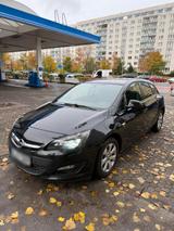 Opel Astra J 1.6 Energy - Automatik/Klima/... - Opel Astra mit Benzin-Antrieb: Kleinwagen, Automatik