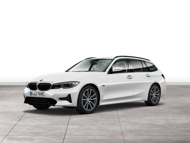 BMW 320e xDrive .5 Türer / Touring Aut. Head-Up DAB