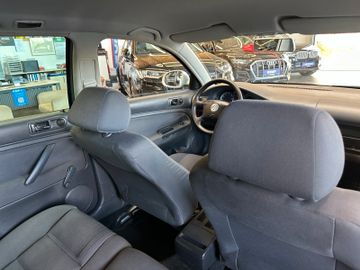 Volkswagen Passat*SZHZ*KLIMAAUTOMATIK*TÜV 092028*