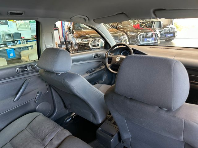 Volkswagen Passat*SZHZ*KLIMAAUTOMATIK*TÜV 092028*