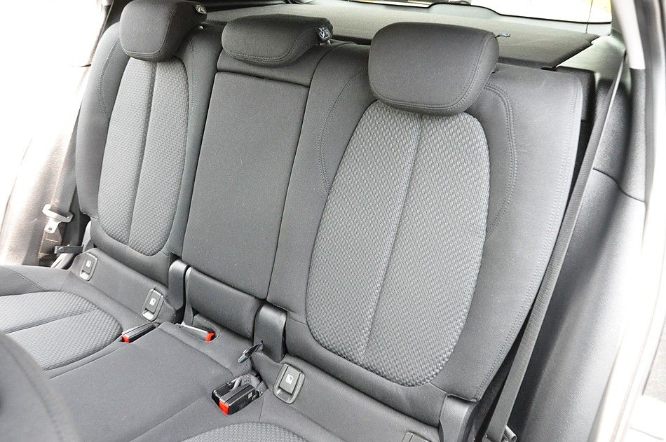 BMW X2 sDrive 18 d RFK Navi DAB Shadow-Line foto 20