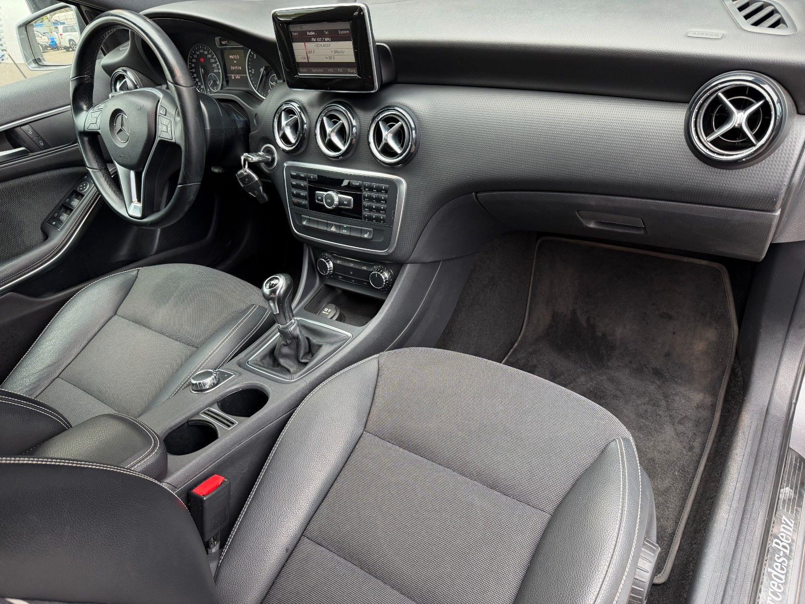 MERCEDES-BENZ A 180 A 180 CDI / d BlueEfficiency SHZ/NAVI – Ansicht 16