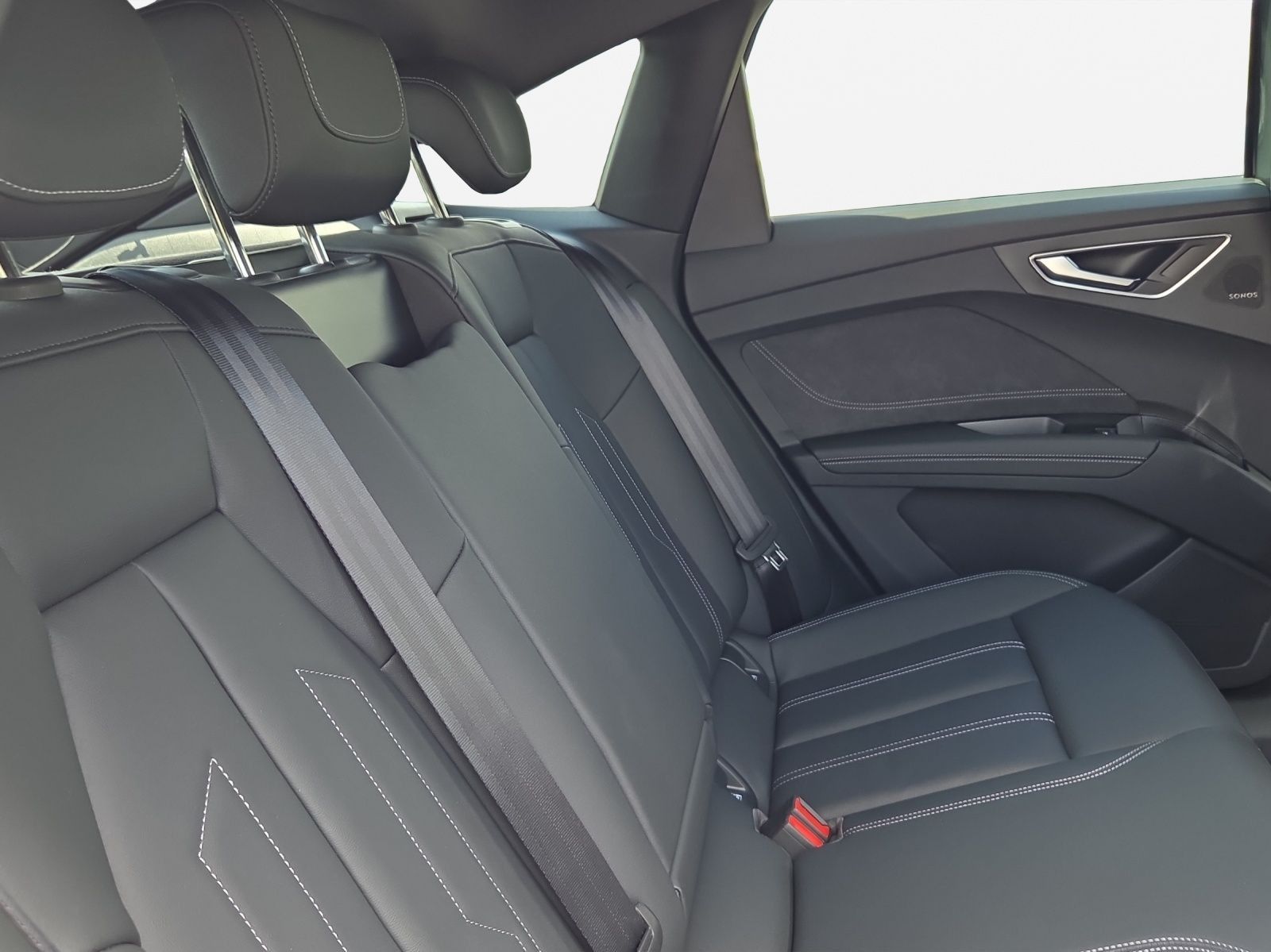 Audi Q4 e-tron - Bild 17