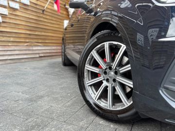 Audi Q7 - 4