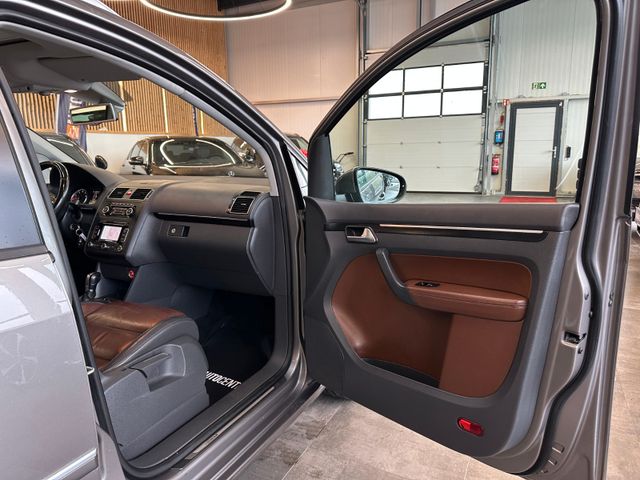 Volkswagen Touran Highline *AHK*Xenon*DAB*Klima*Navi*Kamera