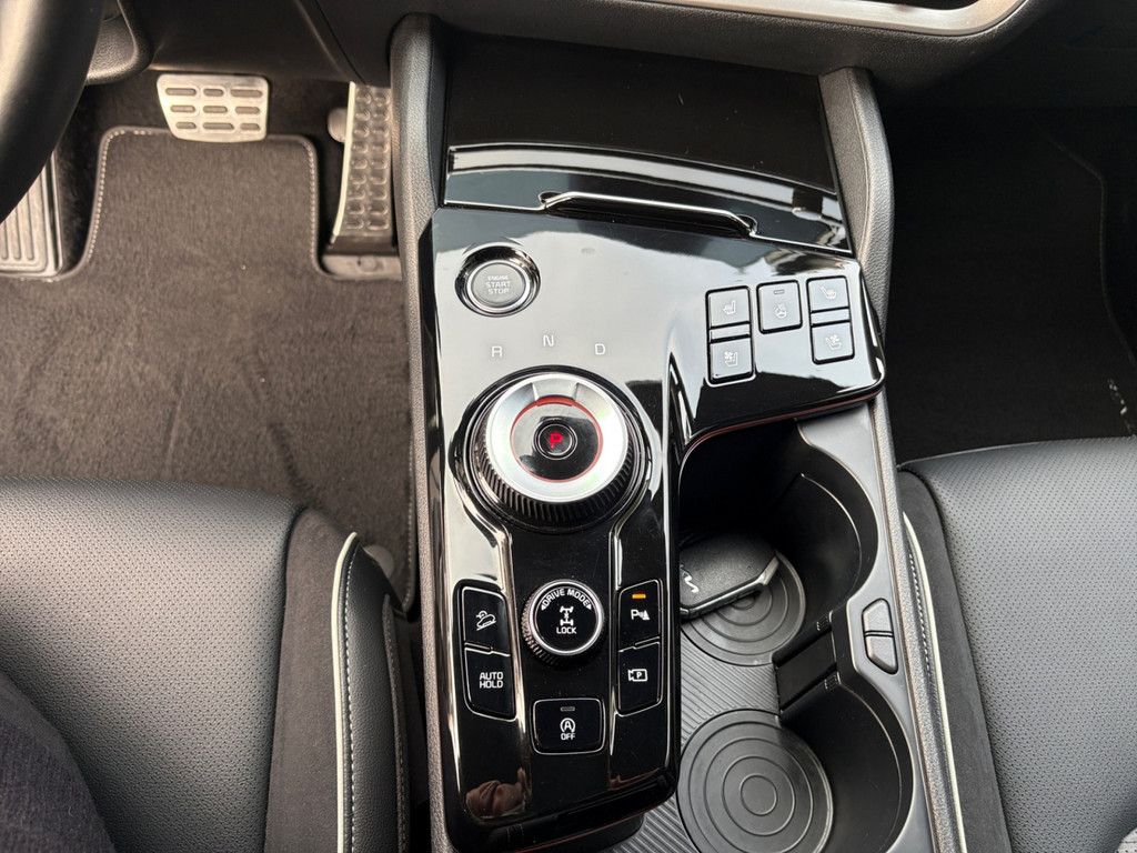 Fahrzeugabbildung Kia Sportage 1.6 T-GDI GT-Line | Drive-Paket | 21" S