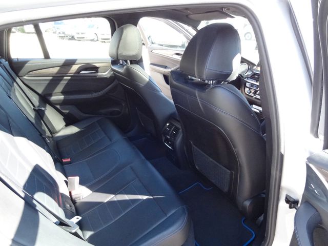 Fahrzeugabbildung BMW X4 xDrive 30i M Sport/Pano/KAM/HUD/AHK/2.Hd/