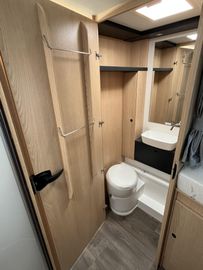 Sunlight Adventure T 68 Hubbett SATTV Digital Solar