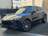 Porsche Macan Turbo/PANO/LED/BOSE/21 ZOLL/RFK/KEYLESS - Porsche Gebrauchtwagen in Berlin