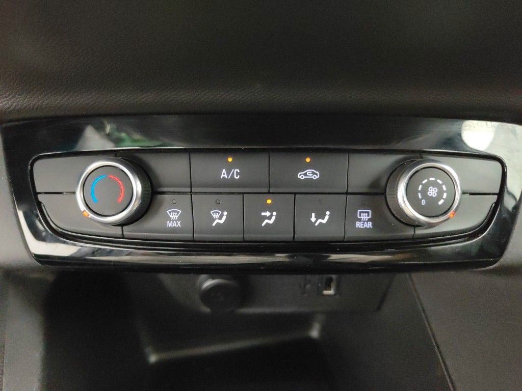 Fahrzeugabbildung Opel Corsa F Edition 1.5D NAVI/PDC/ALU/DAB+/TEMPO