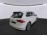 Volkswagen Tiguan DSG R-Line Highline 4Motion ACC/DCC/Kamer - Volkswagen Tiguan Highline mit Diesel-Antrieb