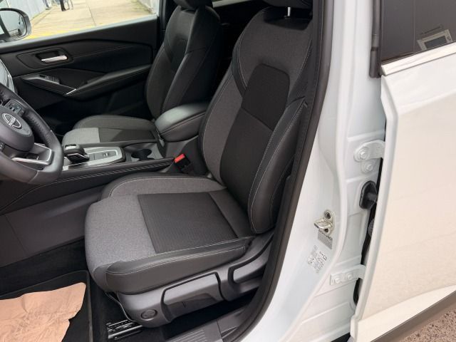 Fahrzeugabbildung Nissan Qashqai 1.3 DIG-T Xtronic N-Connecta*Winterpaket