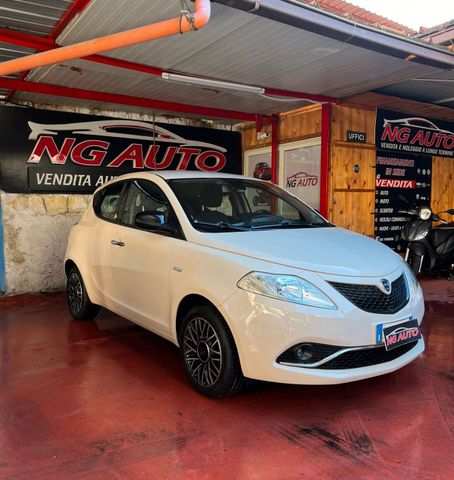 Lancia Ypsilon 1.2 69 CV GPL Ecochic Platinum