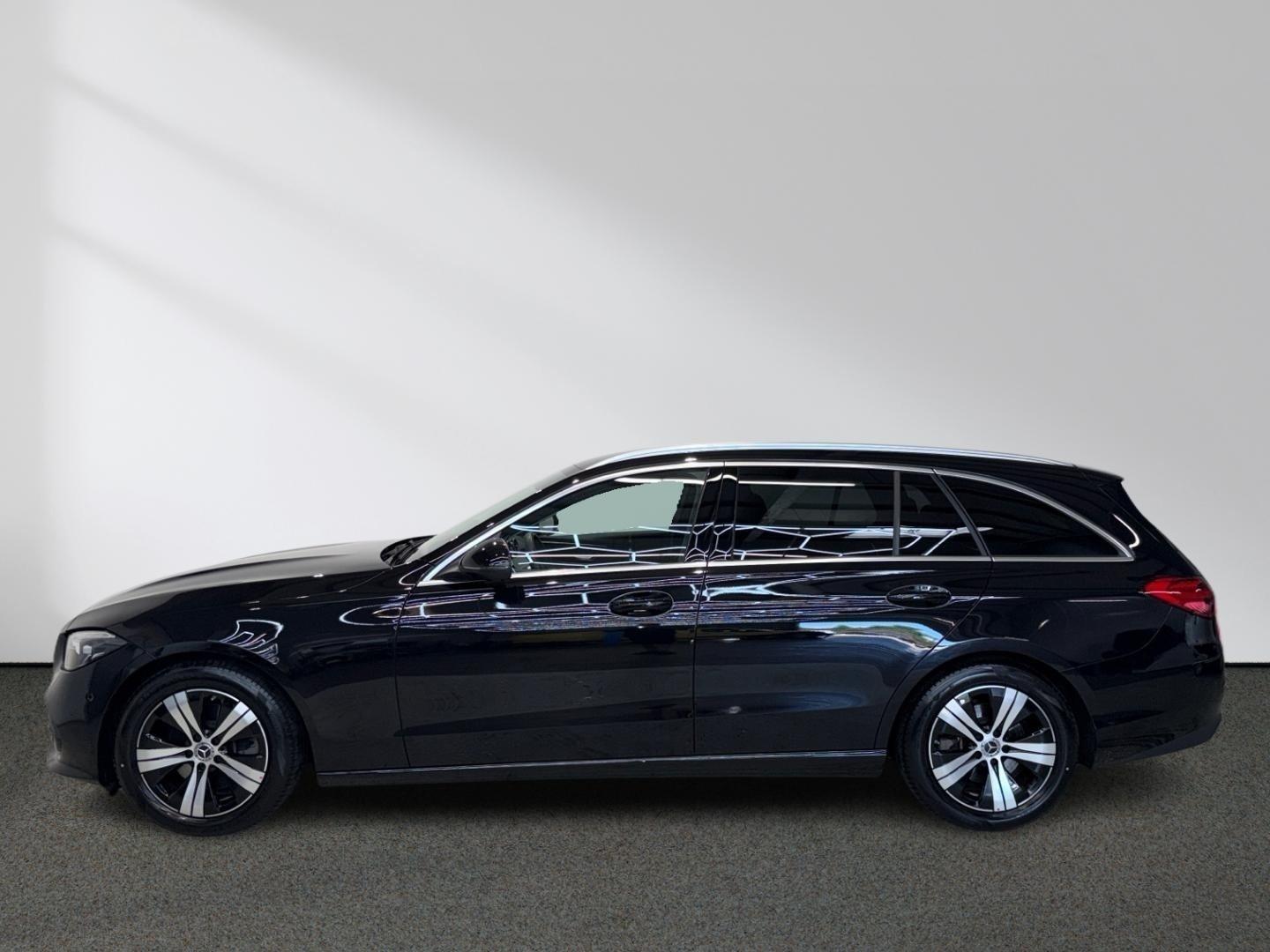Mercedes-Benz C 220 d T Avantgarde Totwinkel Ambiente LED AHK