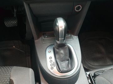 Volkswagen Touran - 5