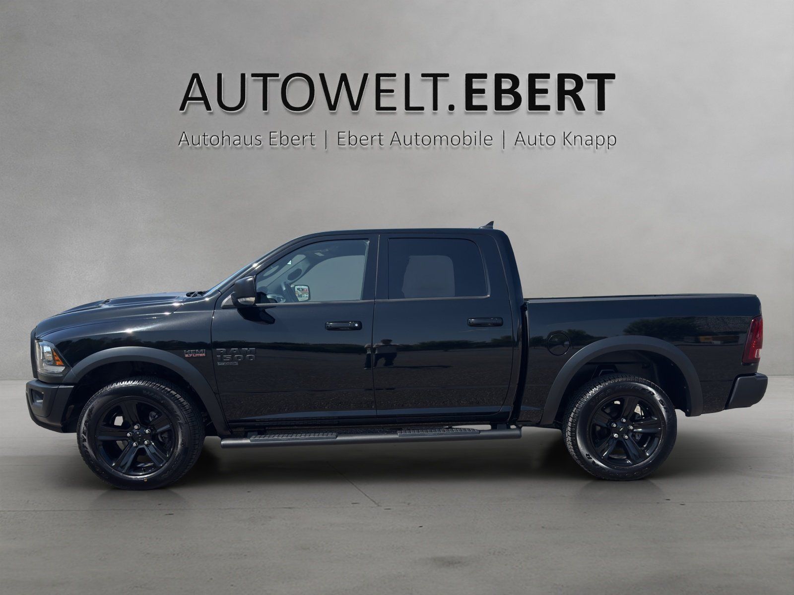 Fahrzeugabbildung Dodge RAM 1500 Crew Cab Warlock BLACK LED/AHK 5.7 V8