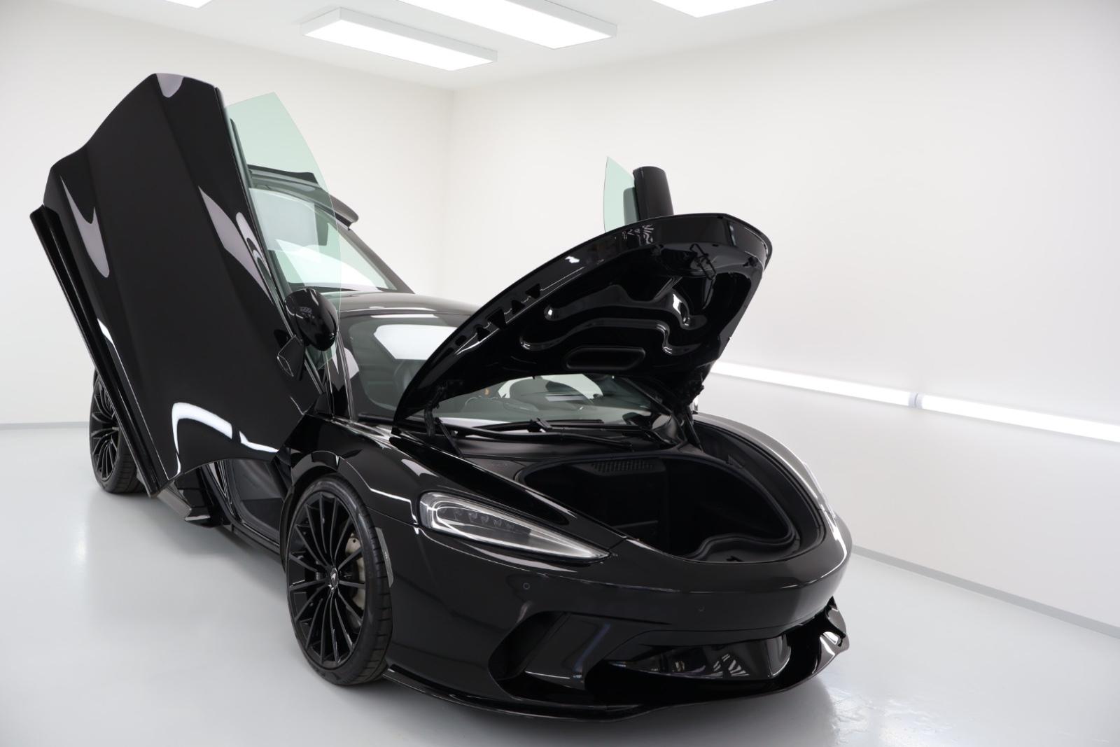 McLaren GT~620~Glasdach~D.Fzg.~U.Frei~Scheckheft~Leder
