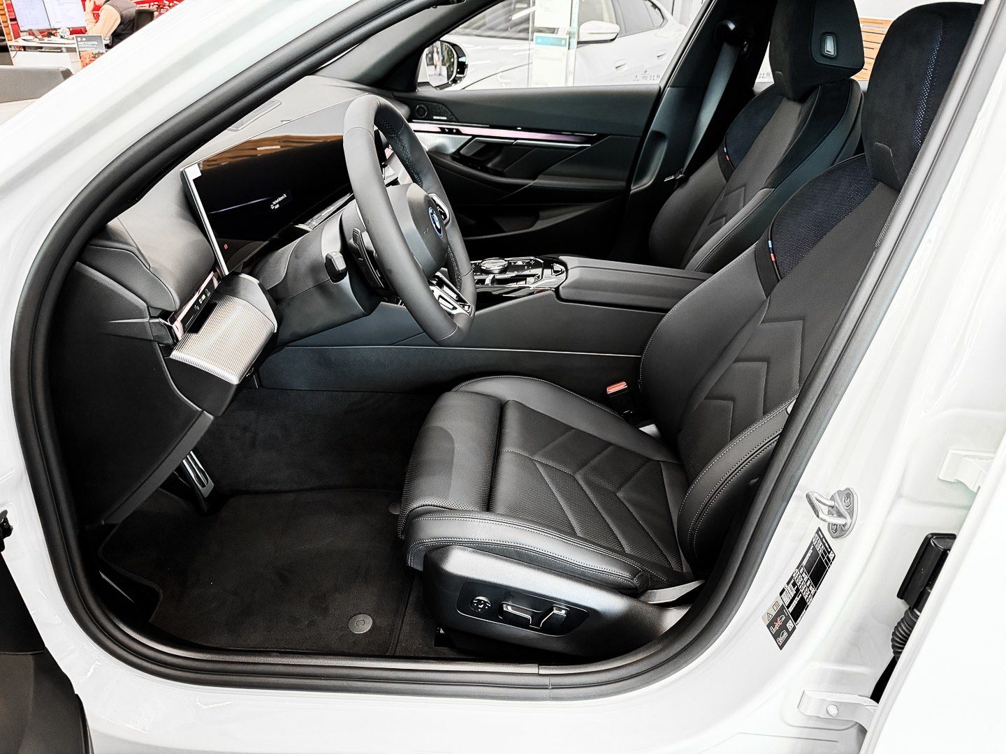 BMW i5 - Bild 11
