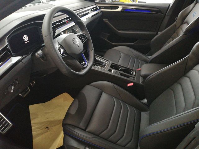 Arteon R Shooting Brake TSI 4M DSG PANO Navi AZV