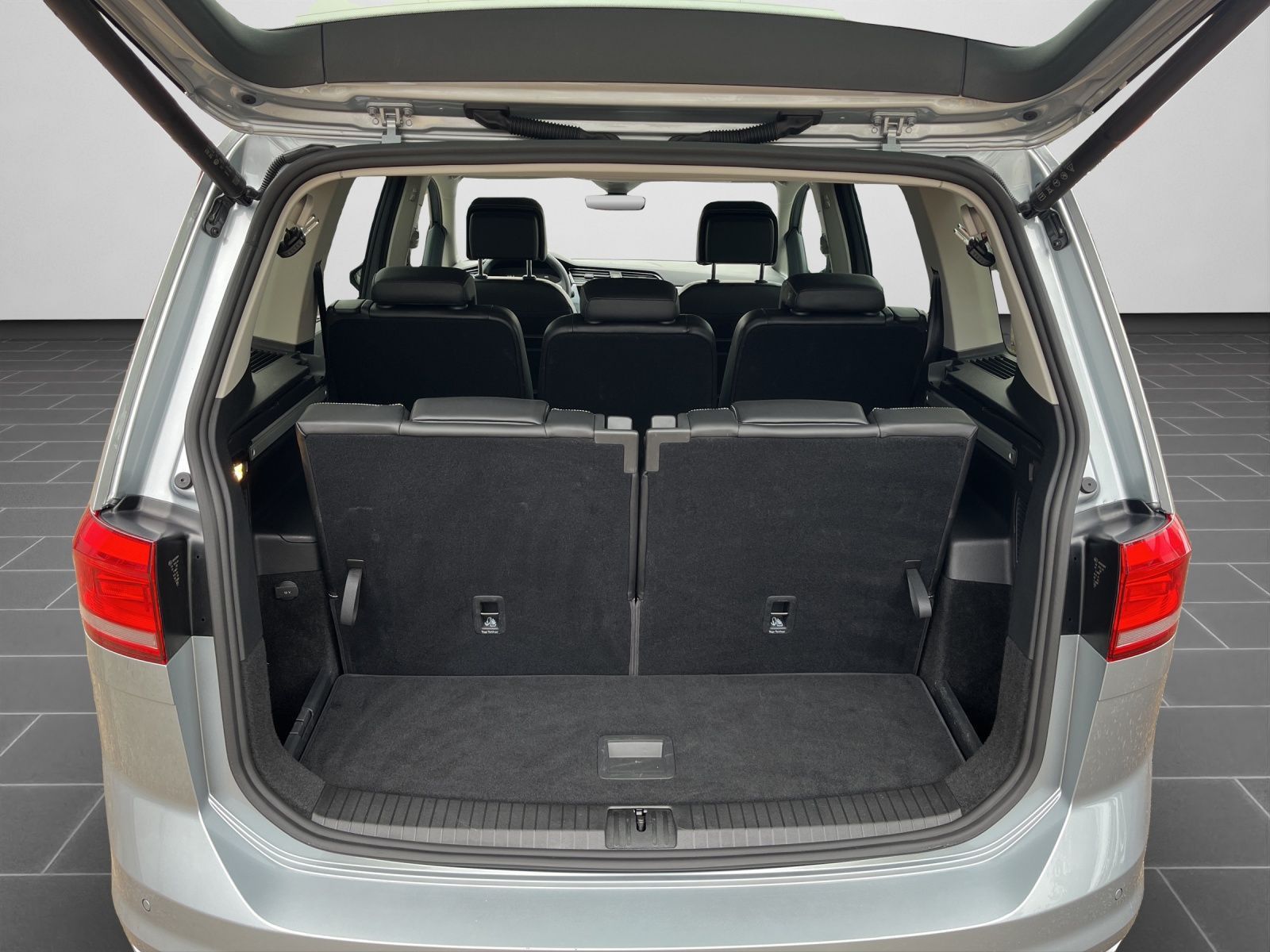 Volkswagen Touran - Bild 16
