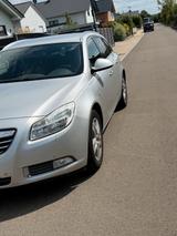 Opel Insignia Sports SW Diesel Tüv bis Okt... - Opel Insignia Gebrauchtwagen in Kassel