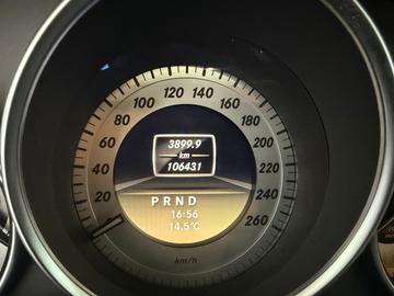 صورة 8 لـ 2011 Mercedes-BENZ C 180