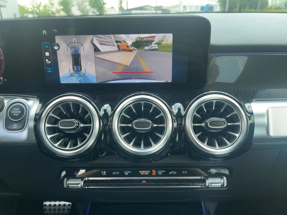 Fahrzeugabbildung Mercedes-Benz GLB 200 d AMG/Night/Pano/Kamera/AHK