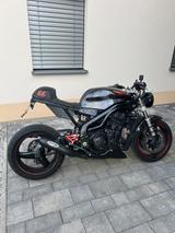 Triumph Speed Triple 955i CAFE RACER !!!! - Offers