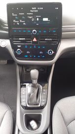 Fahrzeugabbildung Hyundai IONIQ FL 1.6 DCT PHEV Advantage NAVI LED