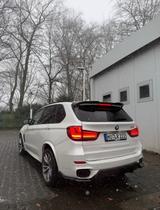 BMW X5 xDrive30d - - BMW X5 in Duisburg