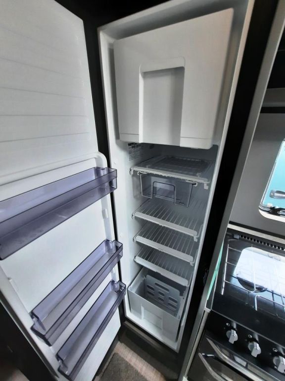 Fahrzeugabbildung HYMER / ERIBA / HYMERCAR B-Klasse MC I 600 Verfüg./Autark/AHK/TV/Markise