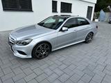Mercedes-Benz E 250 BlueEfficiency AMG Sport-Paket- 4 Matic - Mercedes-Benz E 250: Limousine
