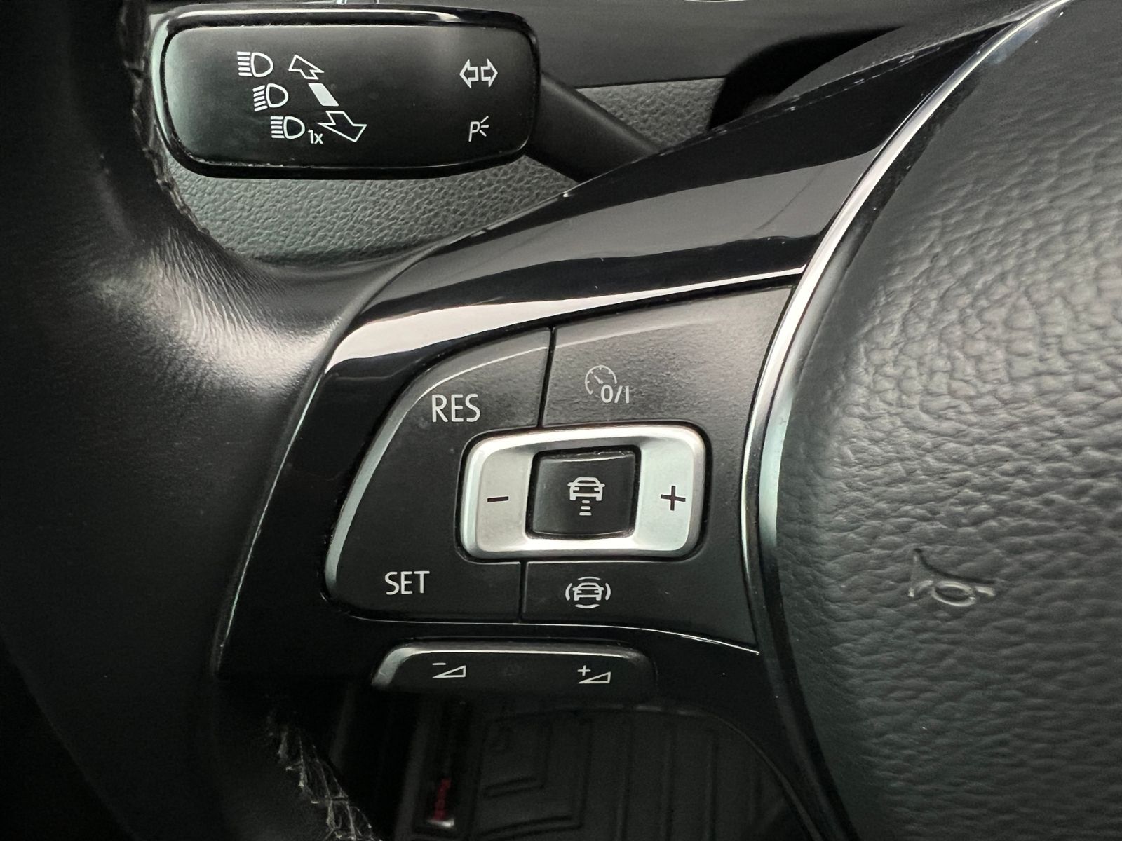 Fahrzeugabbildung Volkswagen Golf Sportsvan 1.5 TSI Comfortline *ACC,LED,Sitz