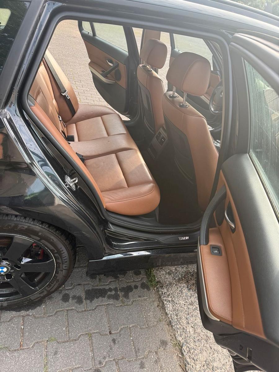 BMW 320 2011 — photo 10