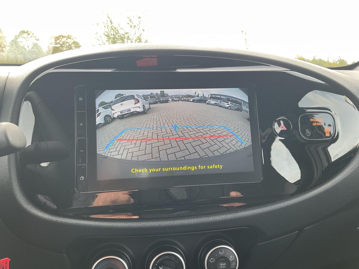 Toyota Aygo X Business Edition 1.0 VVT-i EU6e Apple Car