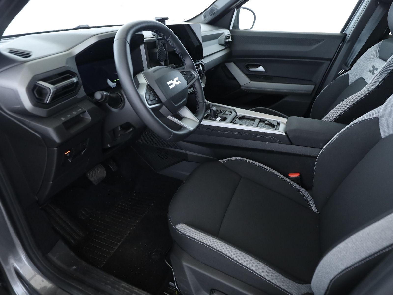 Fahrzeugabbildung Dacia Bigster Hybrid 155 Journey