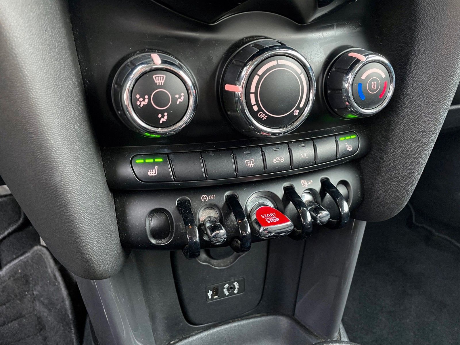 Fahrzeugabbildung MINI ONE 3-Türen 75kW Klima Sitzheizung