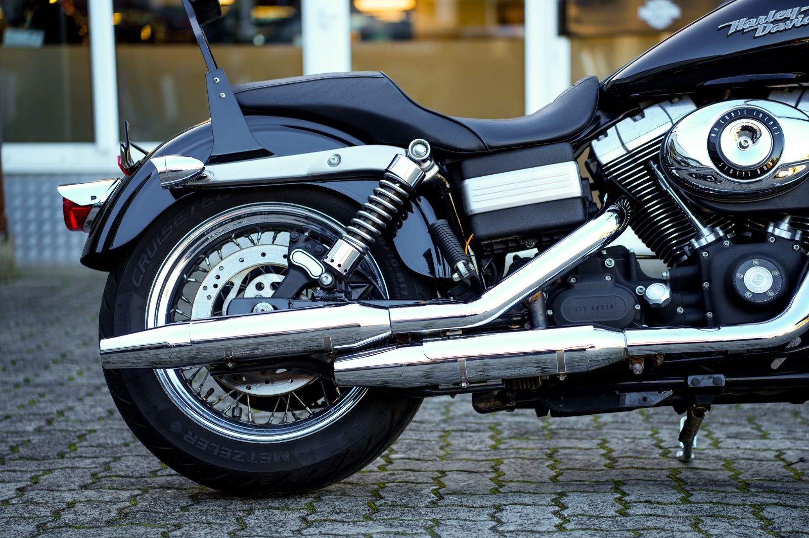 Fahrzeugabbildung Harley-Davidson FXDB Dyna Street Bob Twin Cam 96 - APE LENKER